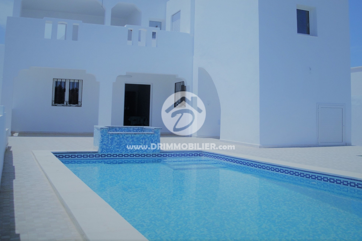 L 123 -                            بيع
                           Villa avec piscine Djerba